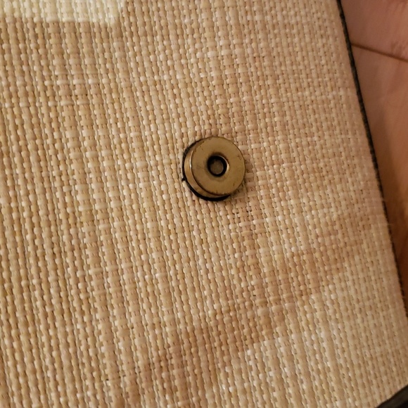 Basket weave purse with faux look black trim - Picture 8 of 12